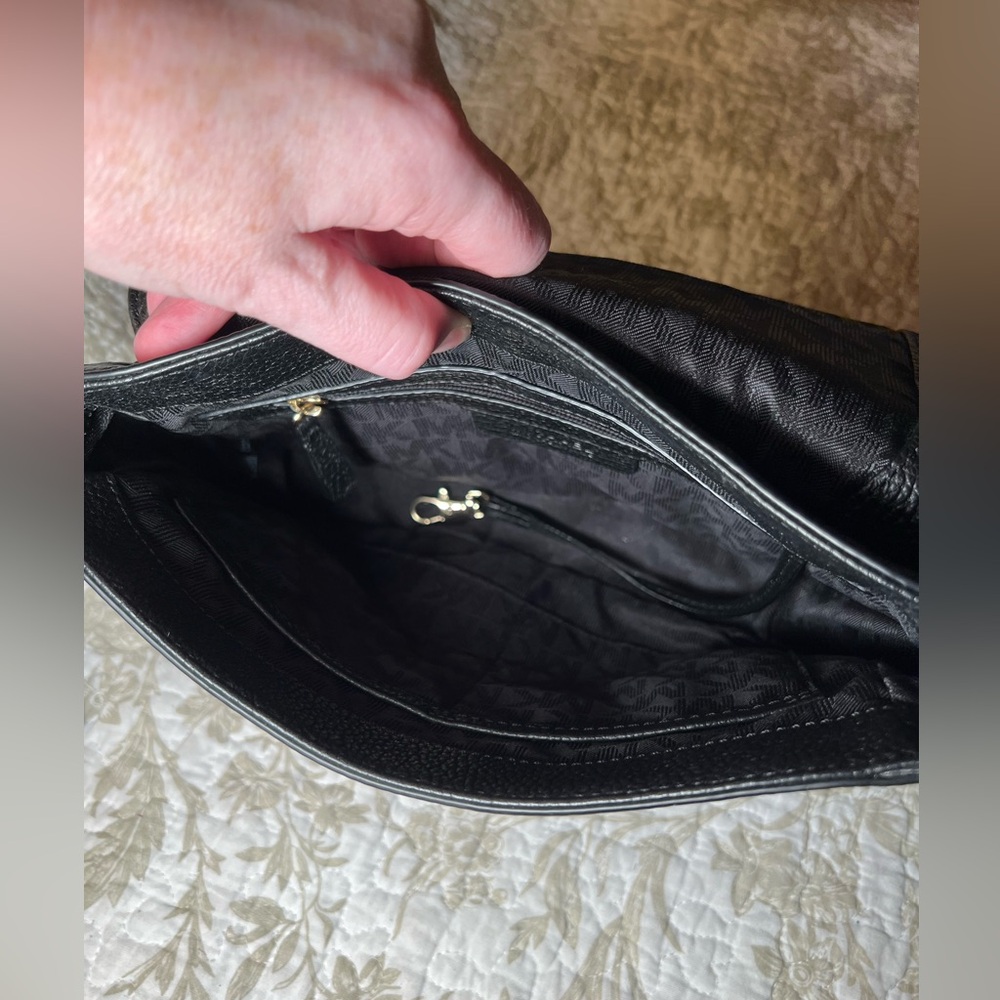 Michael Kors Leather Bedford Flap Crossbody Saddle Bag, Minimalist Quiet Luxury - Picture 6 of 15